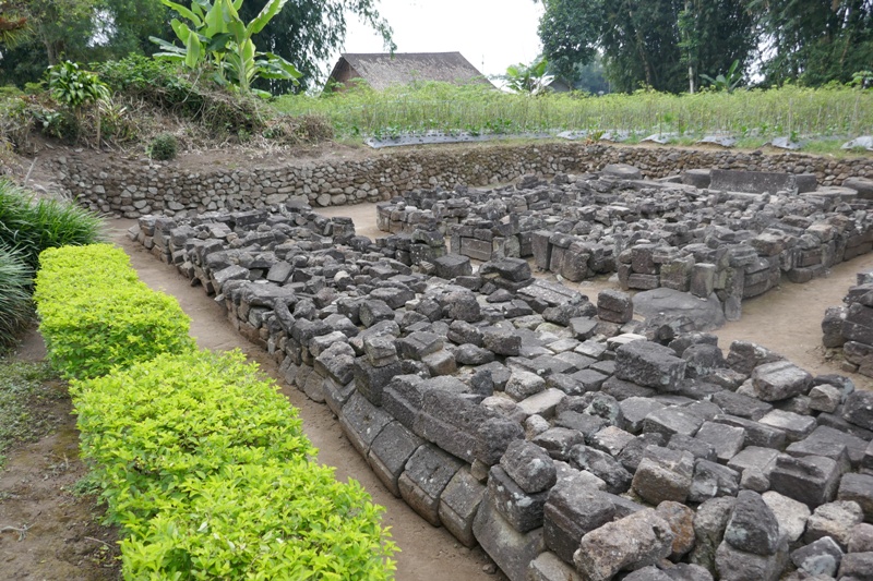 Candi Muncul