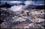 img. Les fumerolles de souffre prs des temples de Dieng