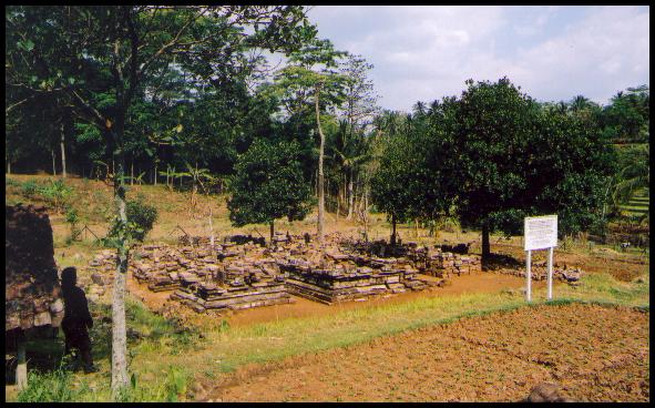 Candi Muncul