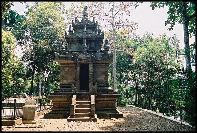 candi Cangkuang