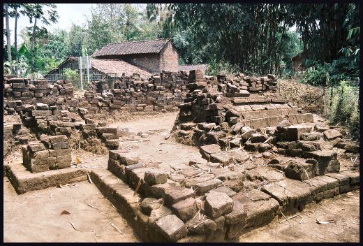 Candi Retno