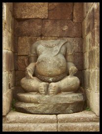  Candi Selogriyo.  Ganesha.  